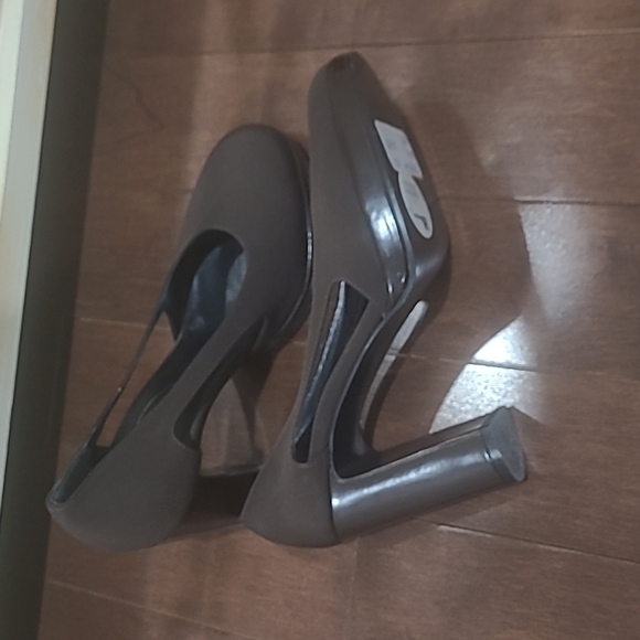 Browns Couture Block Heel Cut Out Shoed New Size 37 - Picture 4 of 9